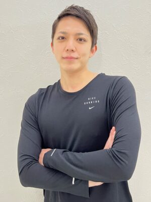 E-STRETCH GYM 代官山店の佐藤真之介トレーナー